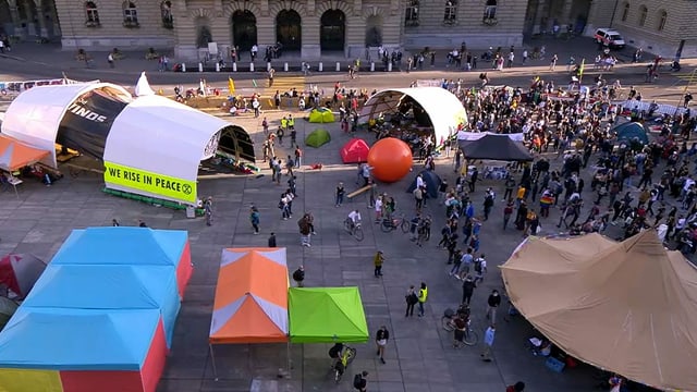 People at the Bundesplatz