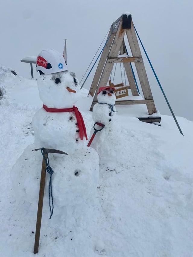 unerwarteter Winteteinbruch auf der Weisshornhütte im Wallis. :)