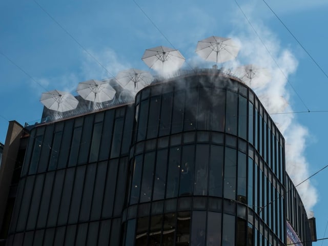 Nebel bei einem Restaurant