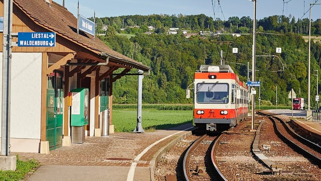 Letzte Fahrt Waldenburgerbahn Die Schmalste Schmalspurbahn Der Schweiz Fahrt Aufs Abstellgleis News Srf