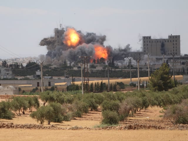 Die Zerstörung einer Mühle bei Aleppo.