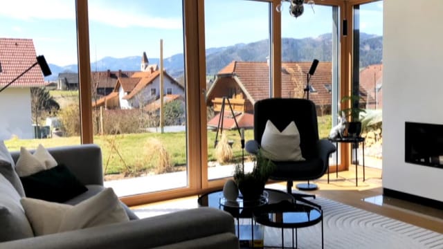 Wohnzimmer mit Landblick