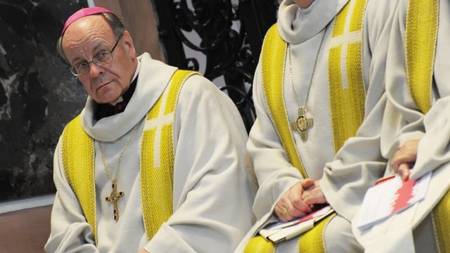 Der Churer Bischof Huonder an der Veranstaltung «Miteinander Kirchen bauen»