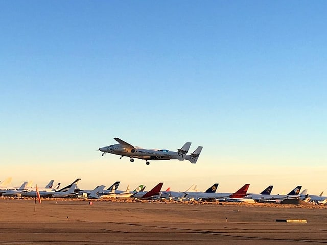 Startendes Flugzeug