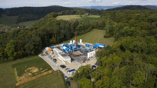 View of the Nagra drill site at Bäzberg 2 in the canton of Aargau.