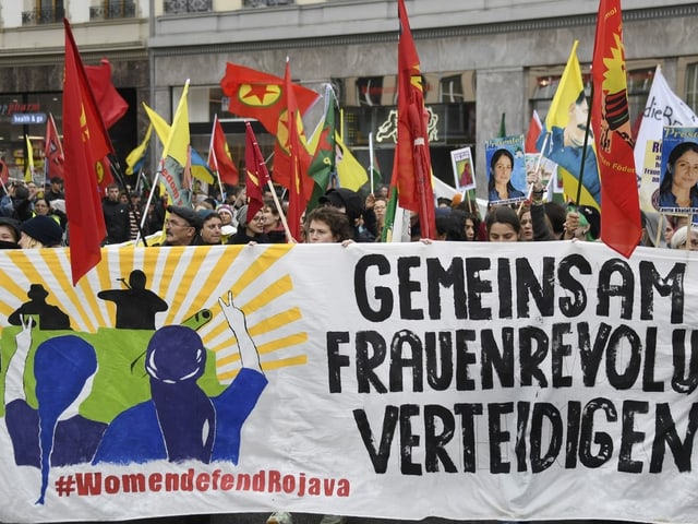 Rund 2'000 Menschen nahmen an der Demo teil.