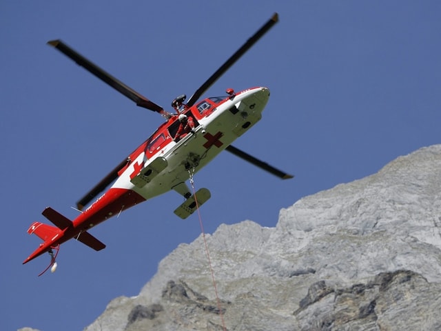 Rettungshubschrauber in den Alpen