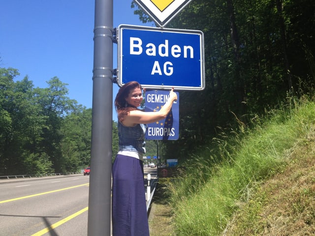 Stolz präsentiert SRF 3 Moderatorin Judith Wernli ihre Heimat Baden. 