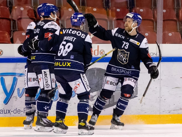 Die Neuenburger vom HC La Chaux-de-Fonds.