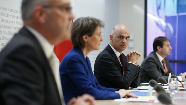 Bundesräte an Medienkonferenz in Bern