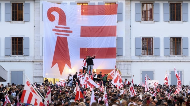 Abstimmungsfeier in Moutier. 