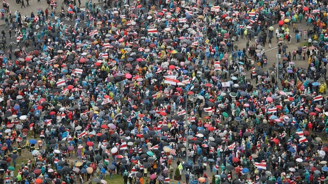 Demonstranten in Minsk