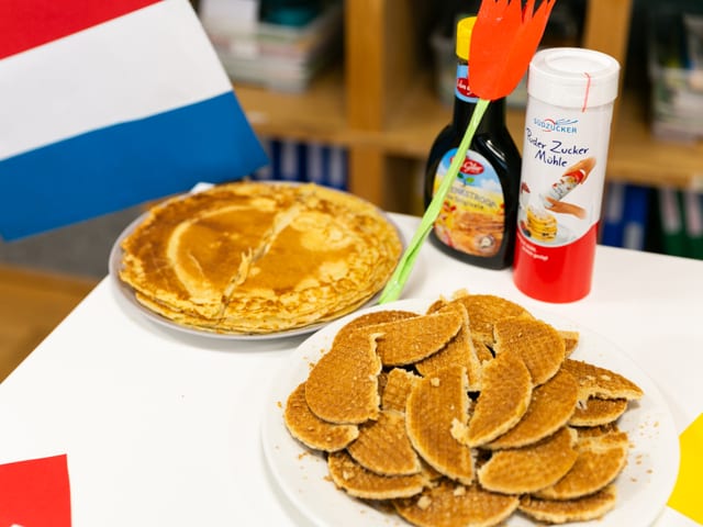 Pannenkoeken und Stroopwalfels