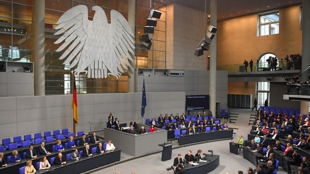 Auf dem Bild ist der Deutsche Bundestag zu sehen.