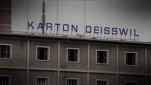 Das Logo der alten Kartonfabrik Deisswil.