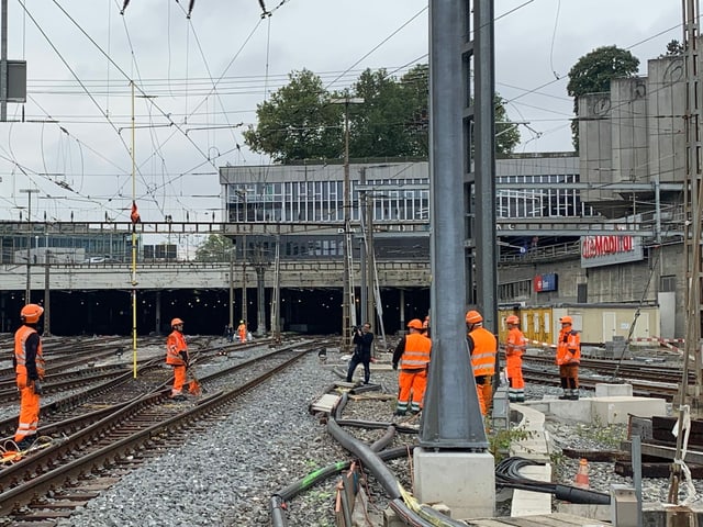 SBB workers fix disruption in Bern