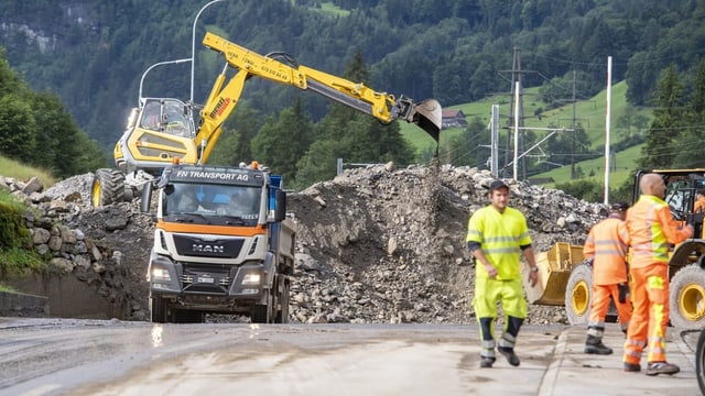 Verschüttete Strasse zwischen Wolfenschiessen und Engelberg