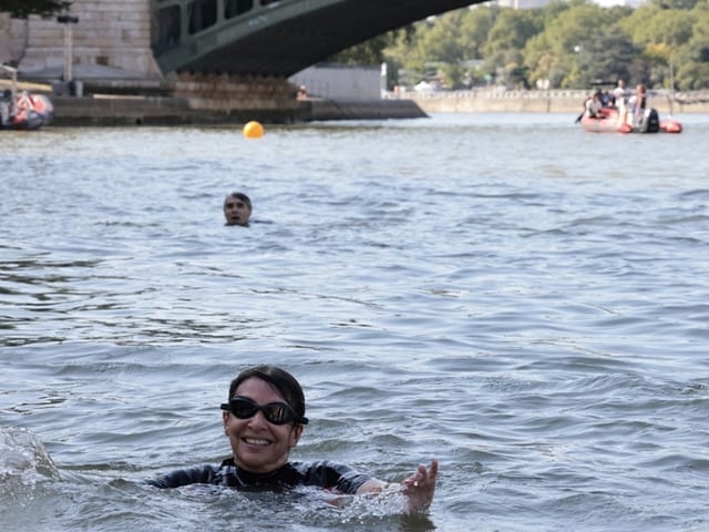 Anne Hidalgo auf der Seine