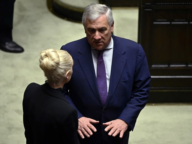 Tajani in Nahaufnahme