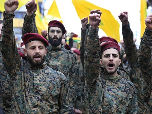  Hisbollah-Kämpfer in einer Aufnahme vom Februar 2024 im Südlibanon.