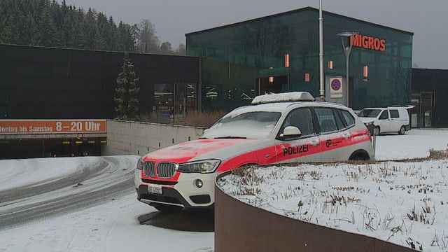 The Migros building in Rüschlikon