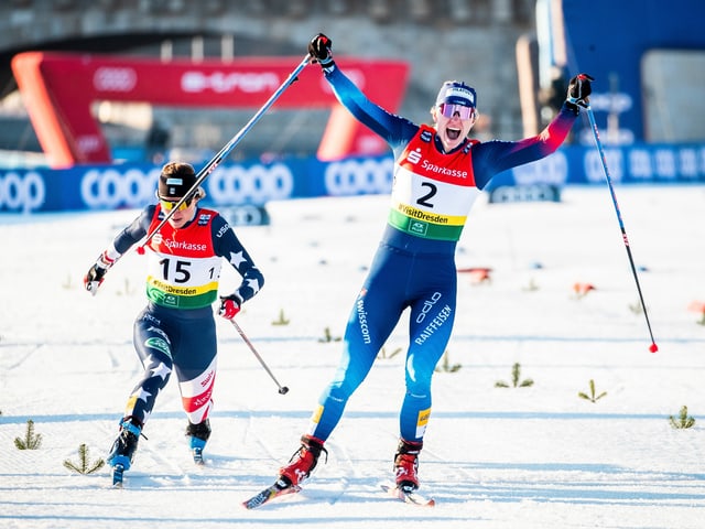 Nadine Fähndrich claps at the end.