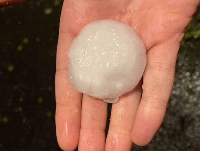 Hagel wie ein Golfball.