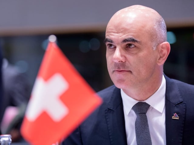 Alain Berset und Schweizer Falgge