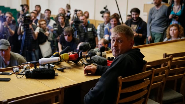 Wjatscheslaw Ponomarjow bei einer Medienkonferenz.