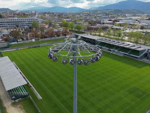 Beleuchtung im Stadion in Yverdon.