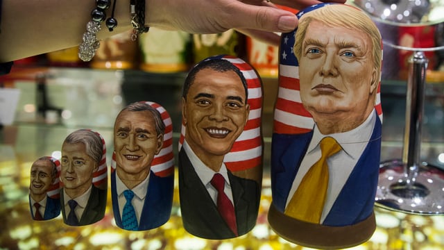 Matroschkas in einem Laden in Moskau zeigen Trump und vier seiner Vorgänger.