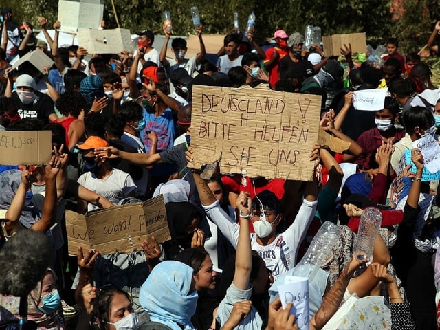 Protesters in Moria.