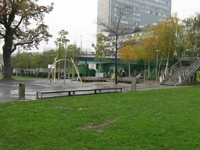 Familien trauten sich teilweise nicht mehr auf den Spielplatz, sagt die Jugendarbeit Basel.