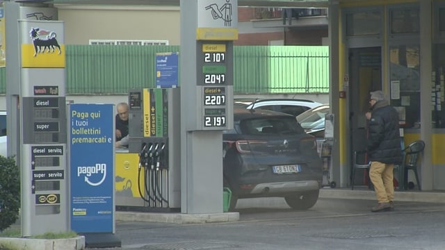 Eine Tankstelle in Italien.