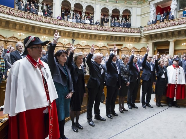 Der Gesamtbundesrat für 2012 frisch vereidigt.