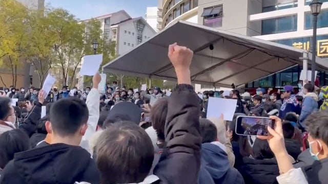 Protestiert wurde am Sonntag auch auf dem Campus der Tsinghua-Universität in Peking.