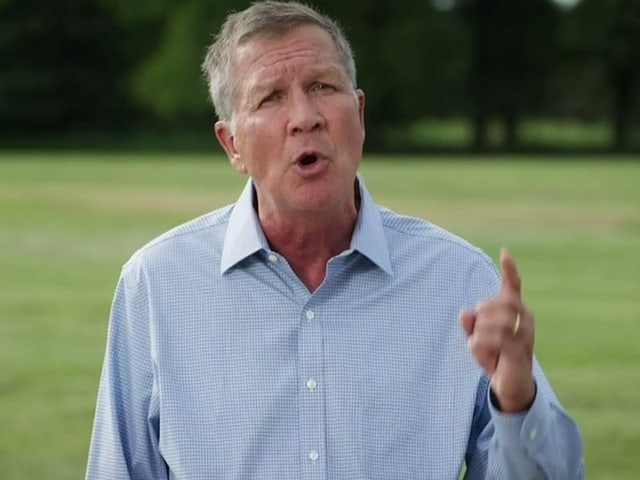 Der frühere republikanische Gouverneur von Ohio, John Kasich, wird wie alle Redner per Video dazugeschaltet. Er will gemässigte Republikaner dazu bringen, Biden zu wählen.haltet.