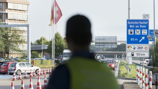 Border guards on the border between Switzerland and Germany