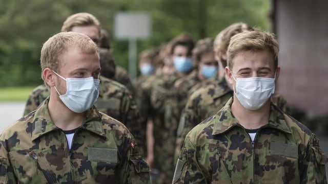 Rekrutenschule im Juni