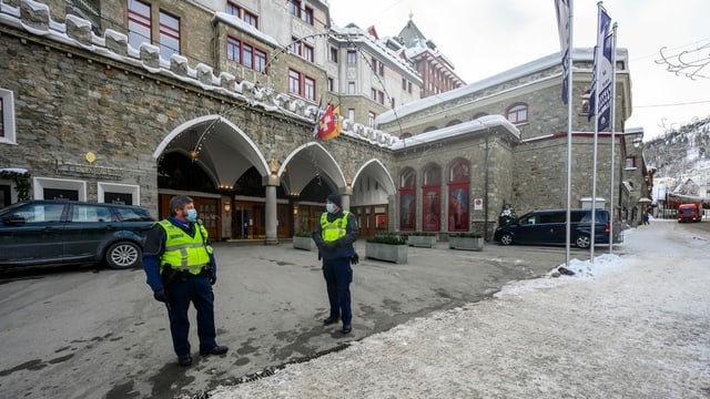 Badrutt Palace with the police.