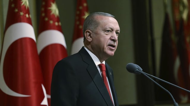 Erdogan hält eine Rede