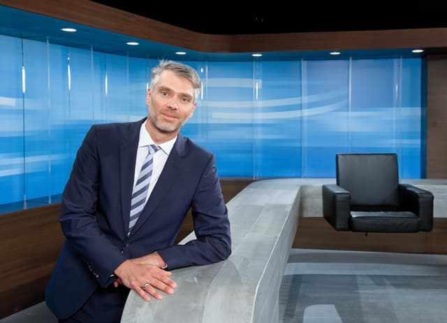 Sandro Brotz im SRF-Rundschau-Studio