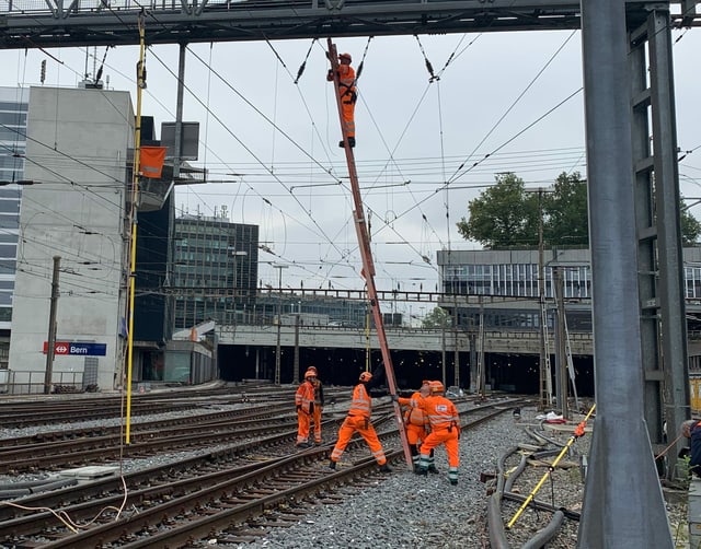 SBB workers fix disruption in Bern