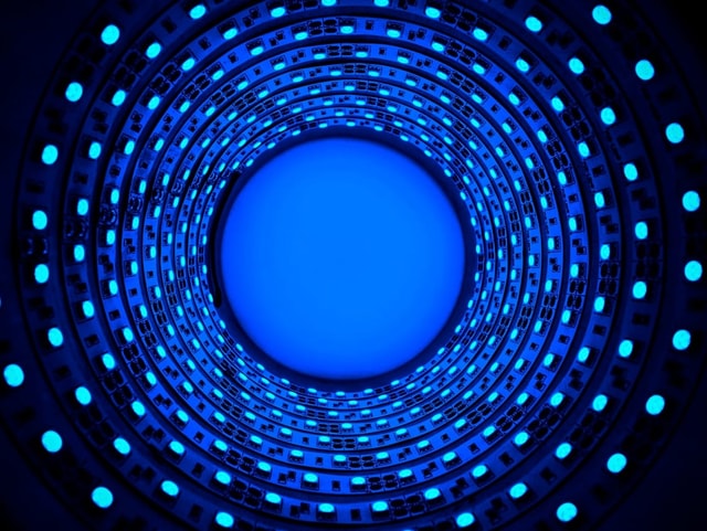 Blaue Spirale, UV-Reaktor