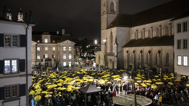 Demonstration auf dem Münsterhof.