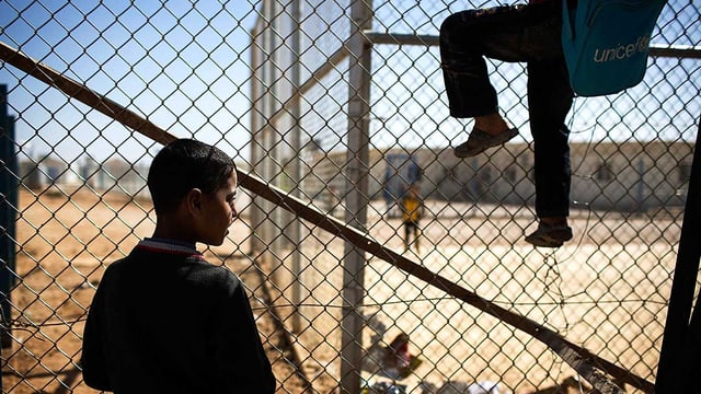 Spielende Kinder in einem Flüchtlingscamp für Syrer in Jordanien.