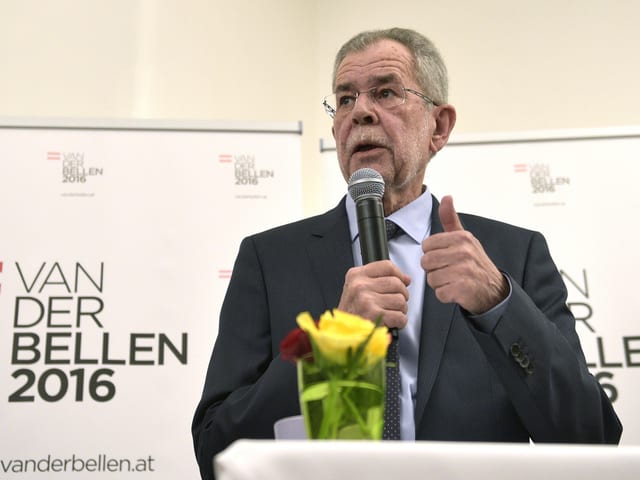 Alexander Van der Bellen.