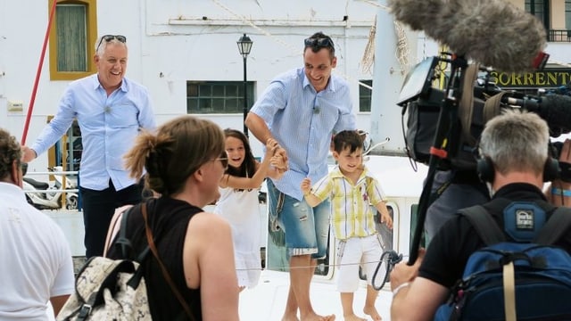 «Happy Day - Ferienflieger»: Dreharbeiten auf Kreta mit Röbi Koller.