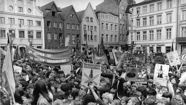 Deutsche Protestbewegungen - Auf Der Strasse Protestieren – Bringt Das ...