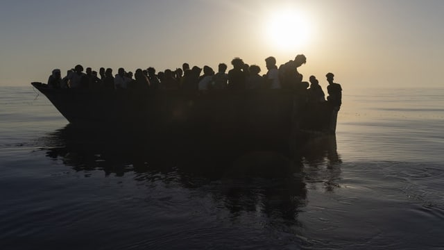 Archivaufnahme von August 2022 südlich von Lampedusa. 